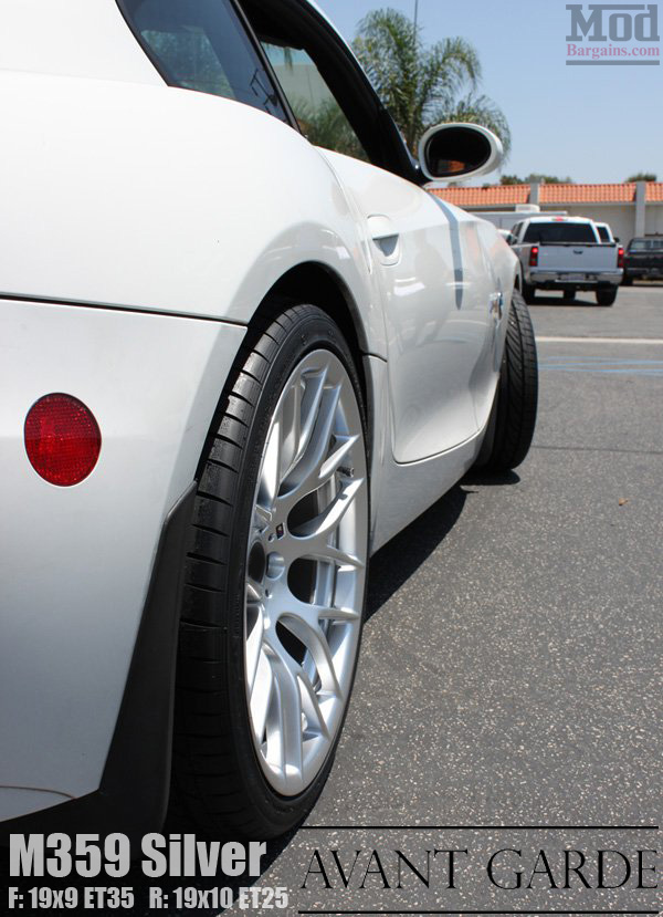 18x8.5 Avant Garde M359 / 5x120 / ET 15mm / CB 72.6